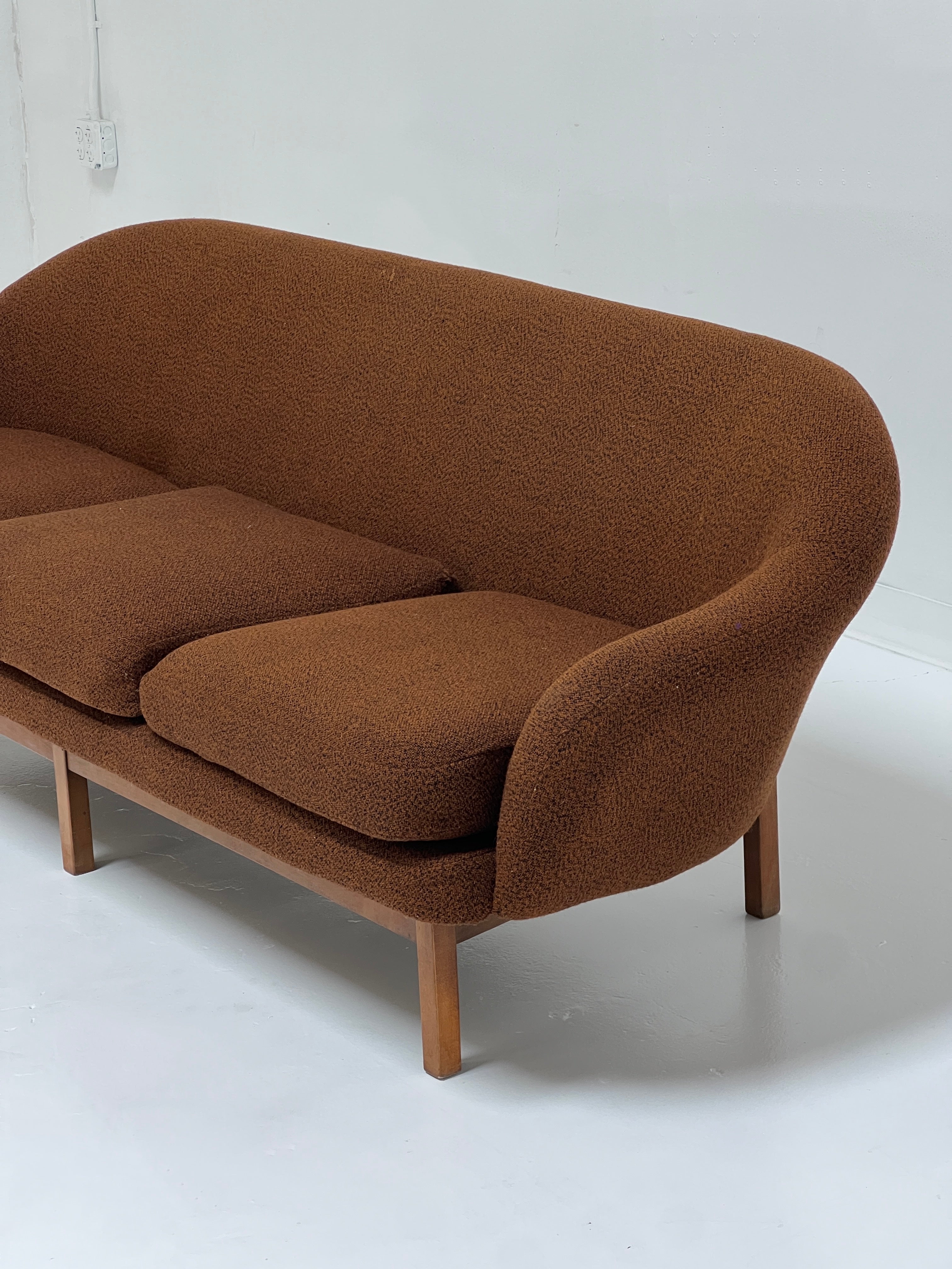 1950s Mid-Century Viko Baumritter Sofa