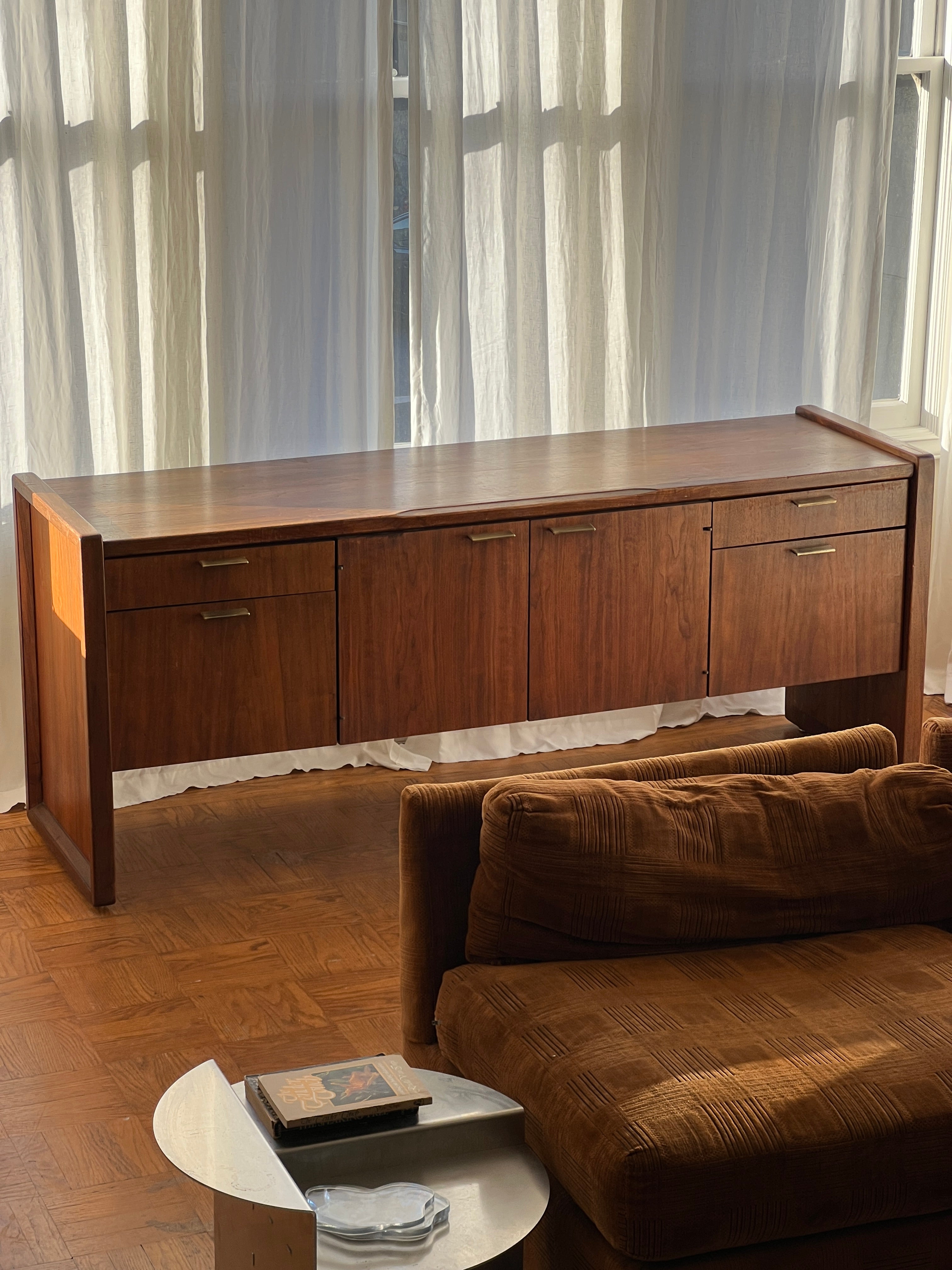 1960s Mid-Century Walnut Wood Credenza