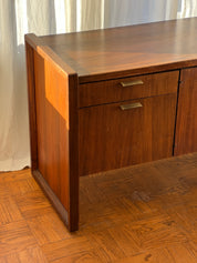 1960s Mid-Century Walnut Wood Credenza