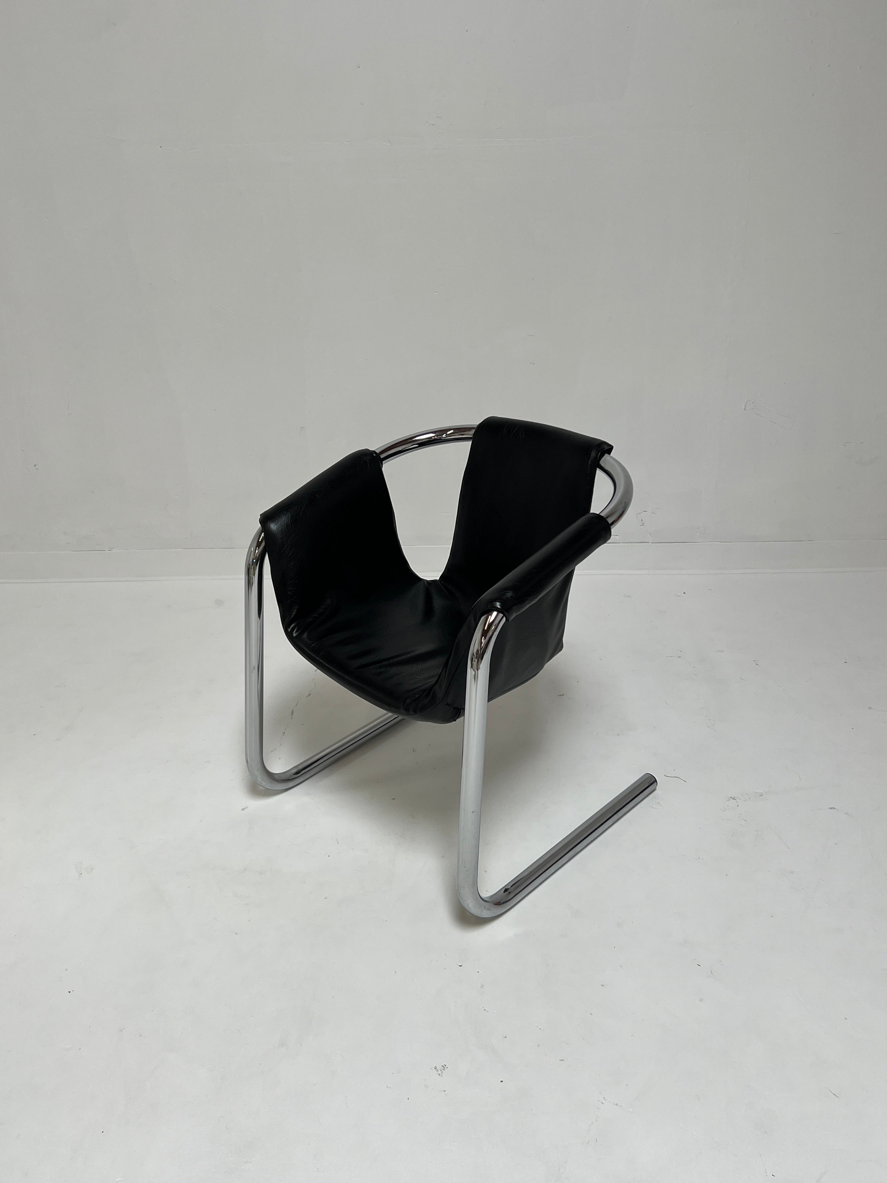 1970s Chrome Vecta Zermatt Sling Black Leather Lounge Chair